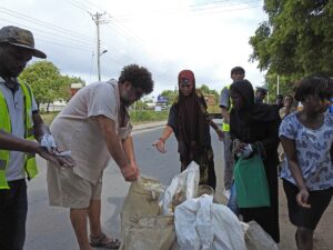 malindi town cleanup - 3026_l